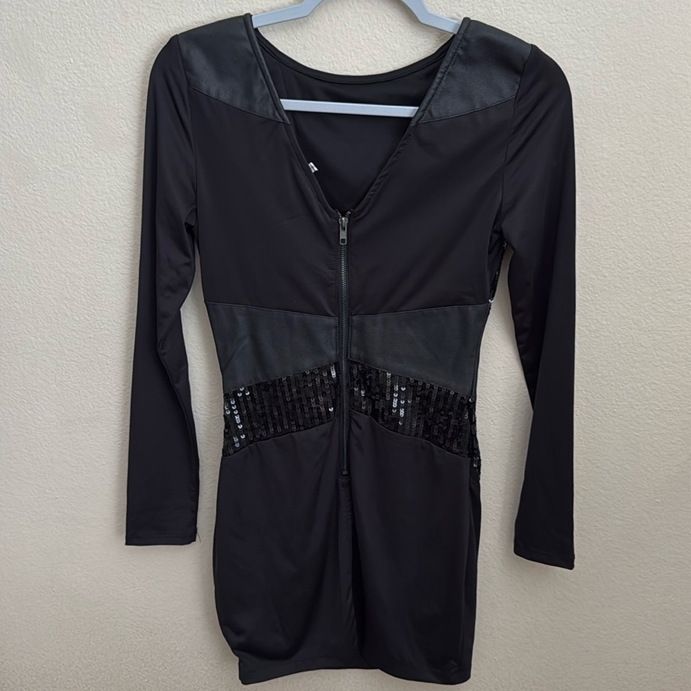 Nikibiki Dress
